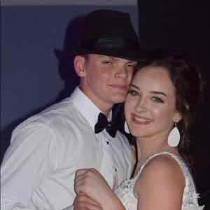 Meet your Posher, Billi brook